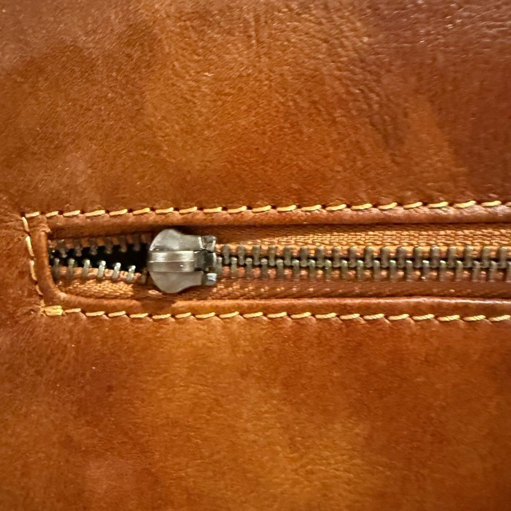 New Brown Leather Handbag with Mandala Design Handle with removable strap - Picture 4 of 12